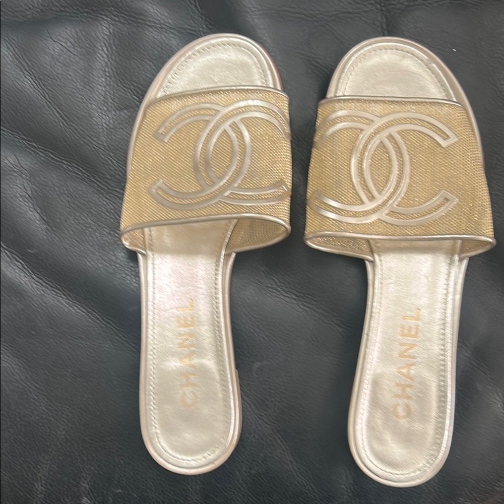 CHANEL Metallic Gold Slide Sandals